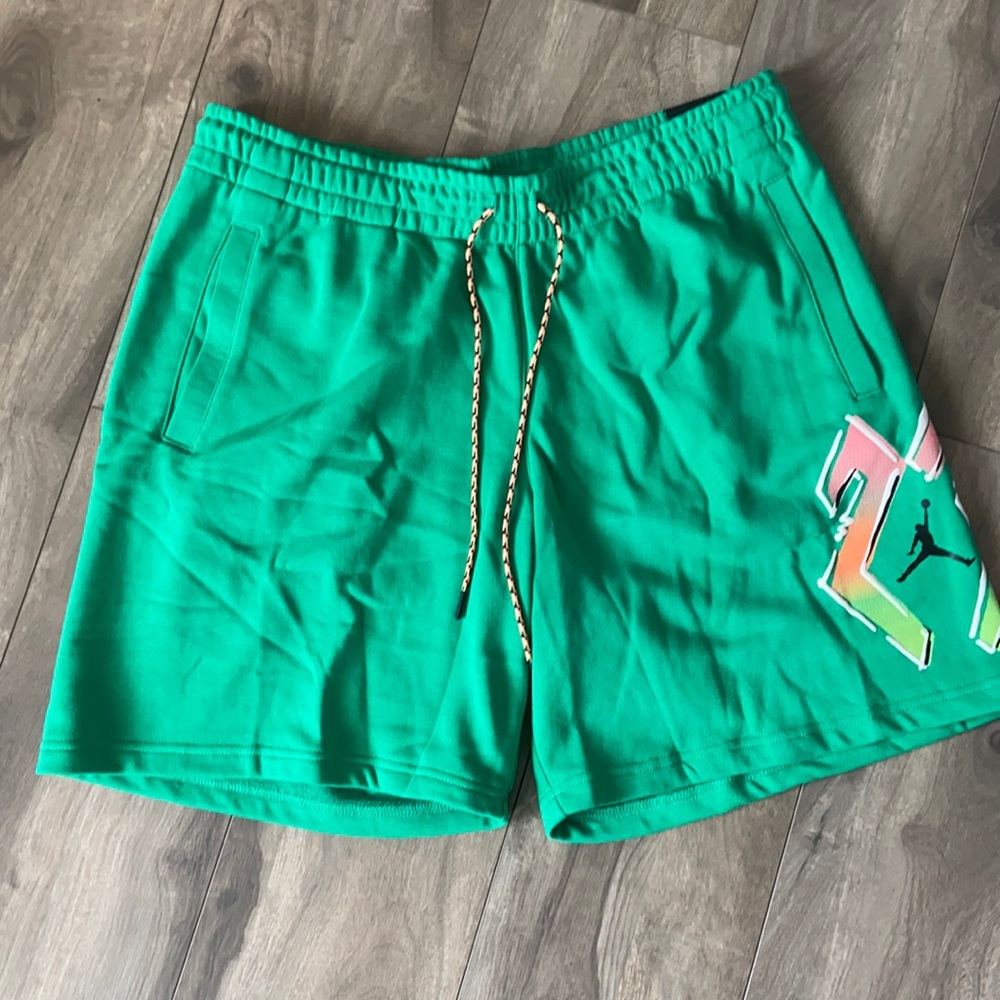 Jordan sweat shorts green and pink XL